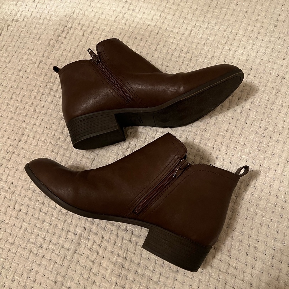 American Rag Cie Ankle Boots Size 10 Brown
